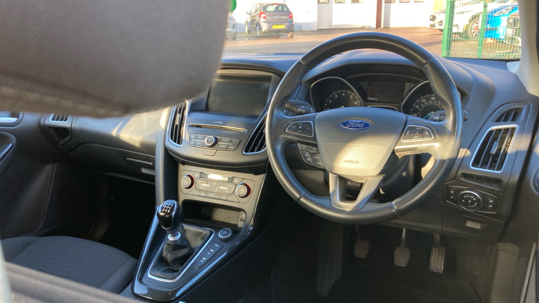 Ford Focus 1.0 EcoBoost 125 Titanium 5dr Petrol Hatchback